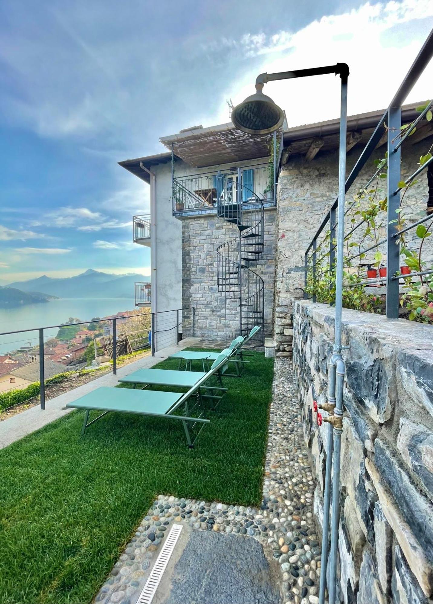Il Noce Lake View Apartment Lezzeno Extérieur photo